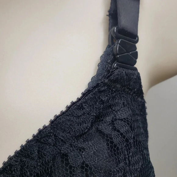 Jeunique 28D Black Lace No Wire Bra NWOT  Style J32 - Picture 5 of 8